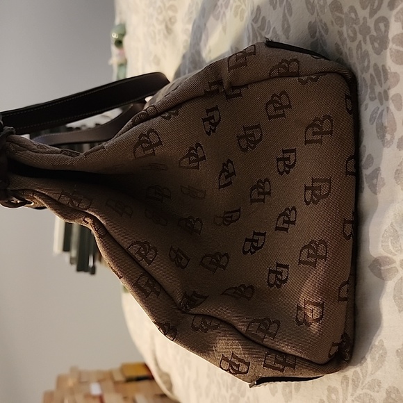 Dooney and Bourke tote - Picture 6 of 9